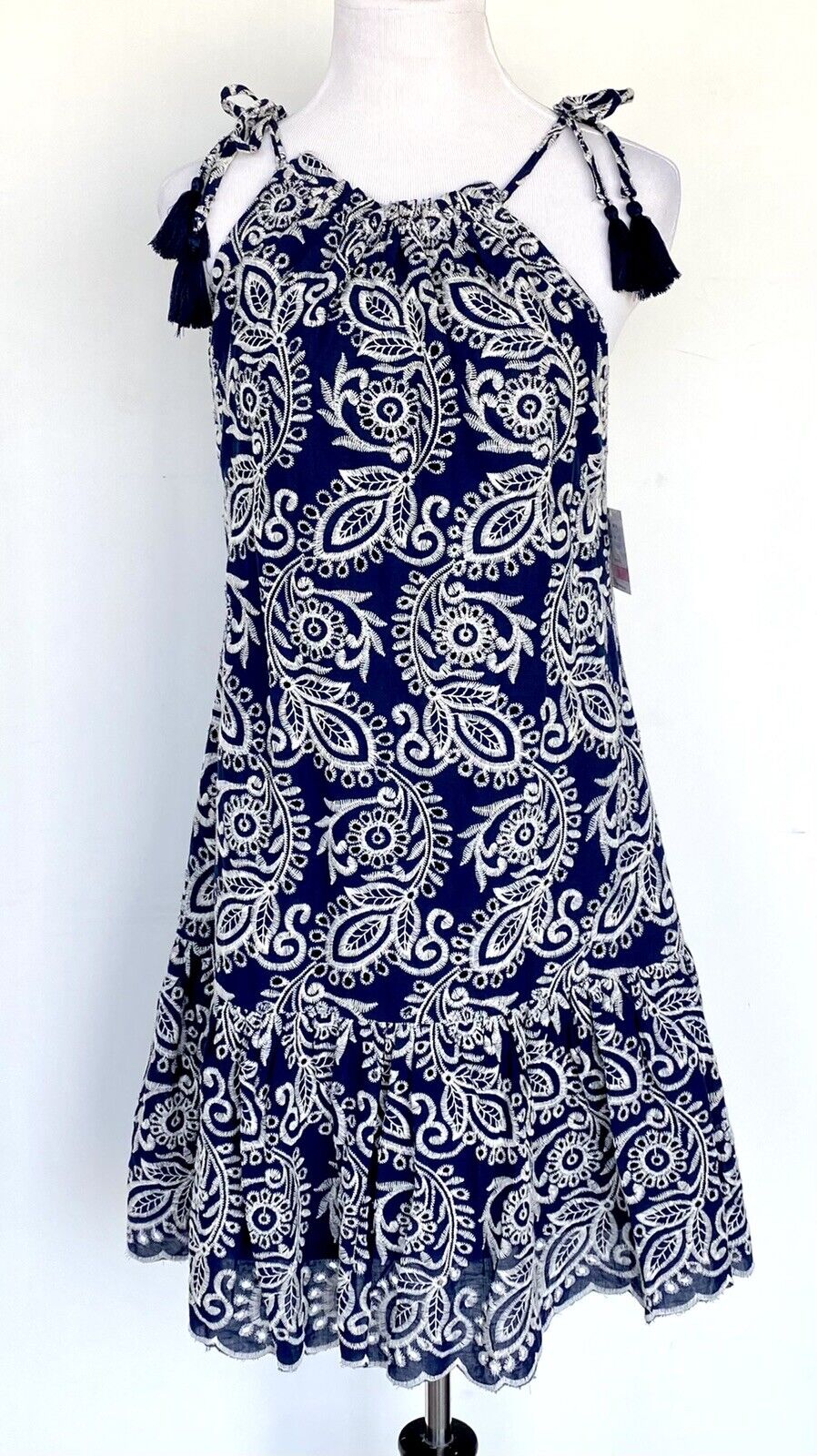 Taylor Blue White Embroidered Dress. NWT Size 6 Retail $138 Price $68 Ruffle Hem