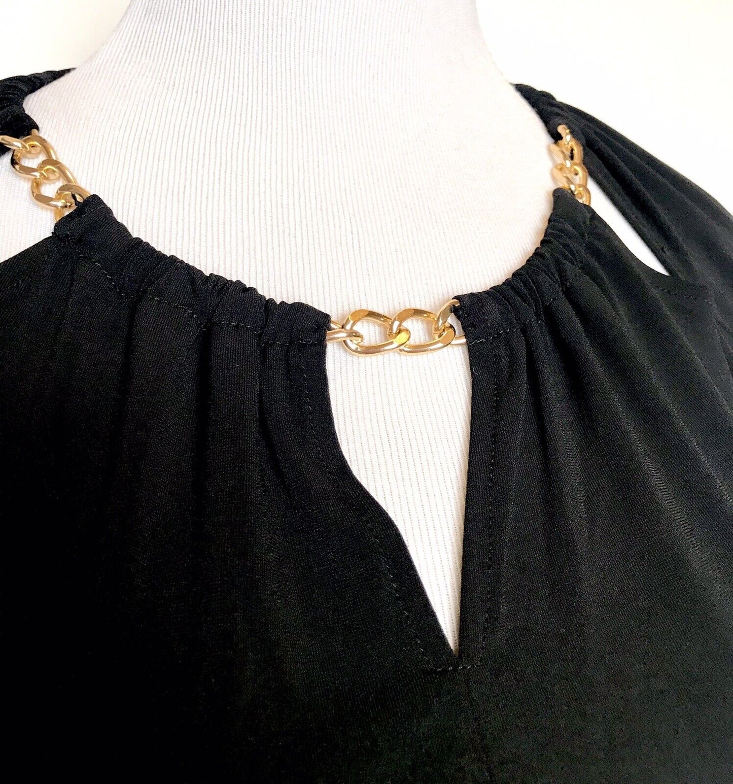 Carmen Marc Valvo Sz S Black Top Gold Metal Neck Chain Retail $58 Price $32 NWT