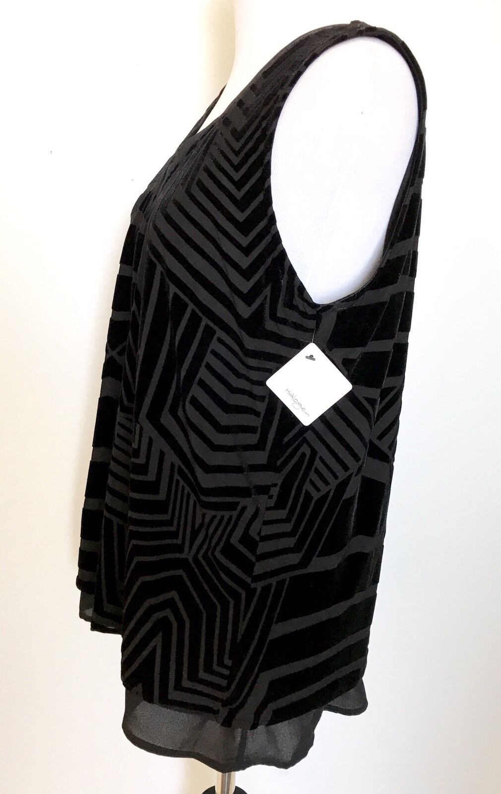Halogen Black Velvet Chiffon Shell Top. NWT Size XS Retail $69 Price $29