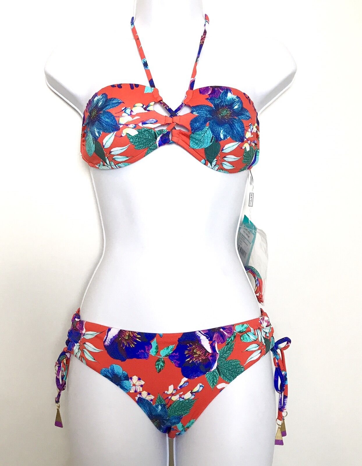 Seafolly Halter Or Center Strap Bikini. NWT Retails $169 Price $84 Size 4