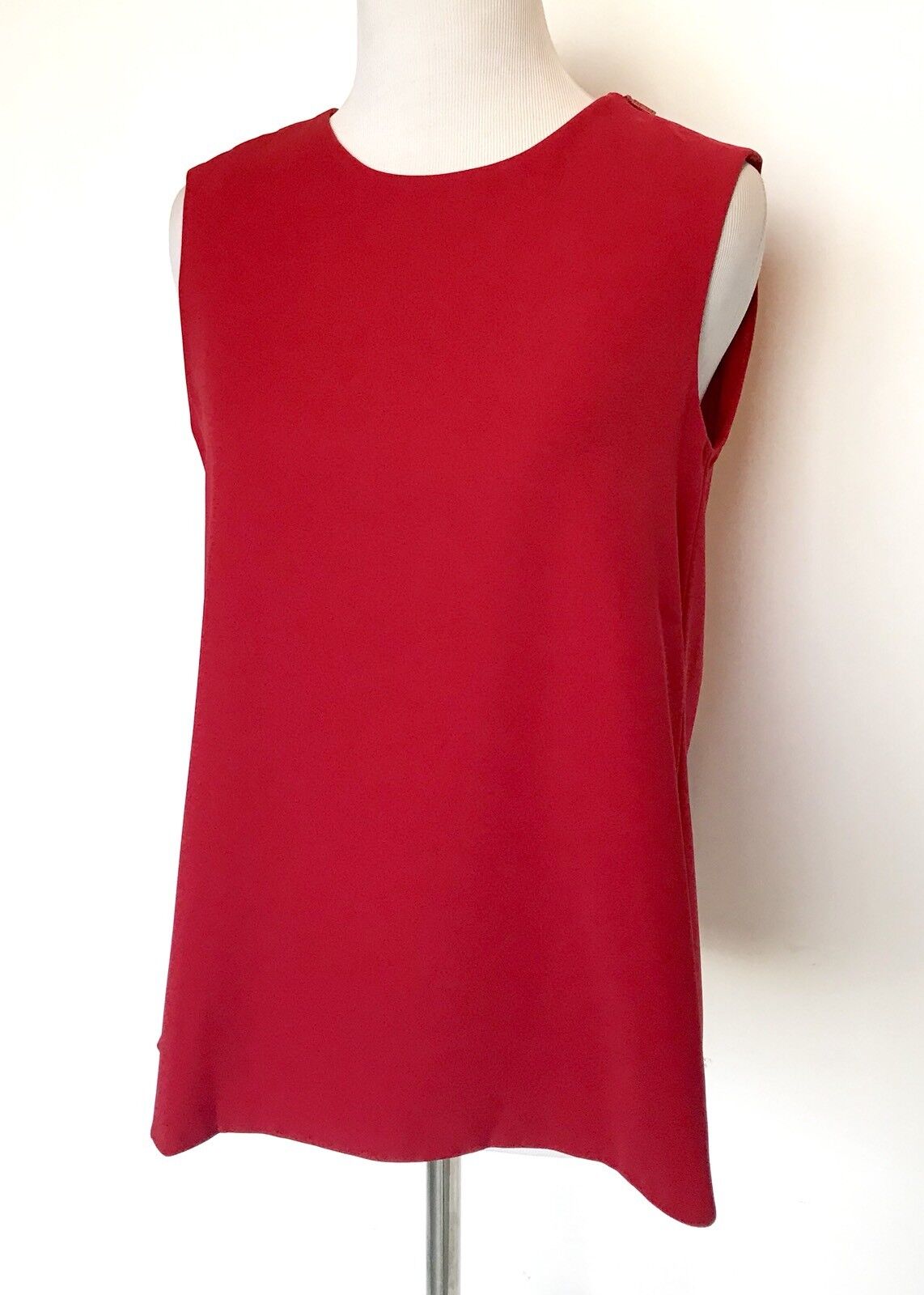 Carolina Herrera Red Lace Panel Swing Top. NWT Retail $325 Price $156 Size 2