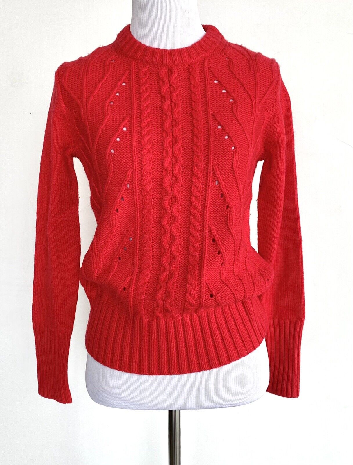 J Crew Lamb Wool Mix Cable Sweater. NWT Retail $69.50 Price $59.50 Size XS