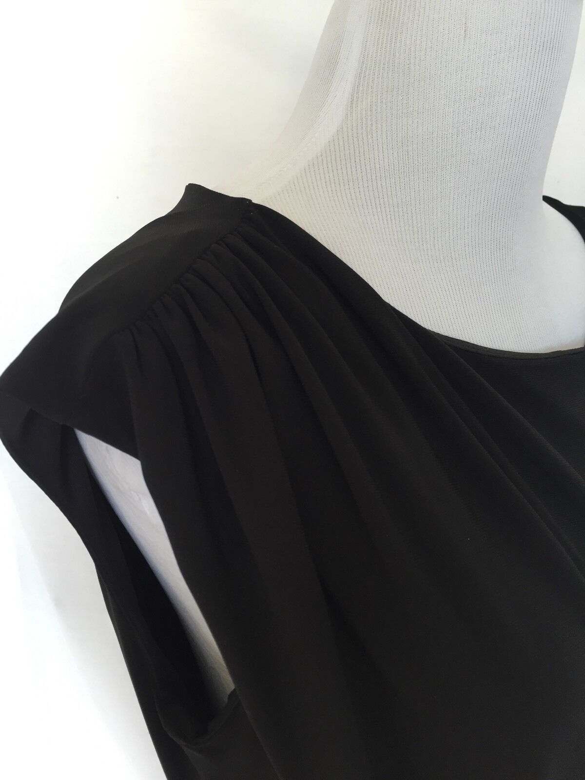 Jones New York black Knot dress. NWT Retails $124 Price $42 size 4