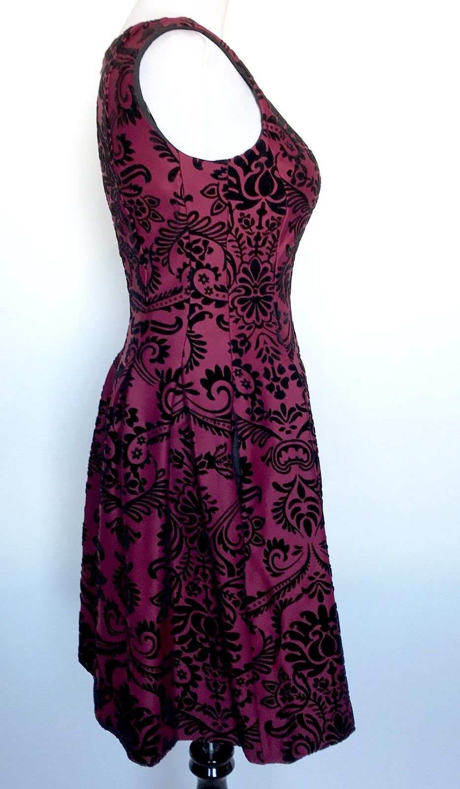 Gabby Skye Damask Velvet Fit And Flare Dress. Retails $98 Price $53 Size 6 NWT