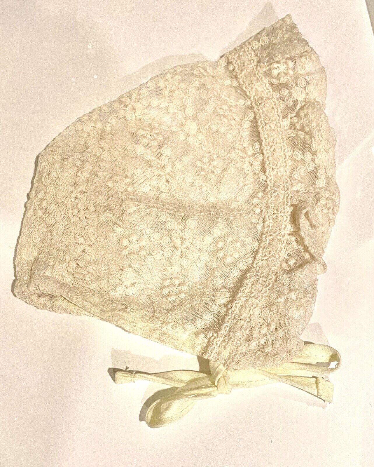 Antique Vintage Style Cream Lace Bonnet Baby Girl. One Size Price $15
