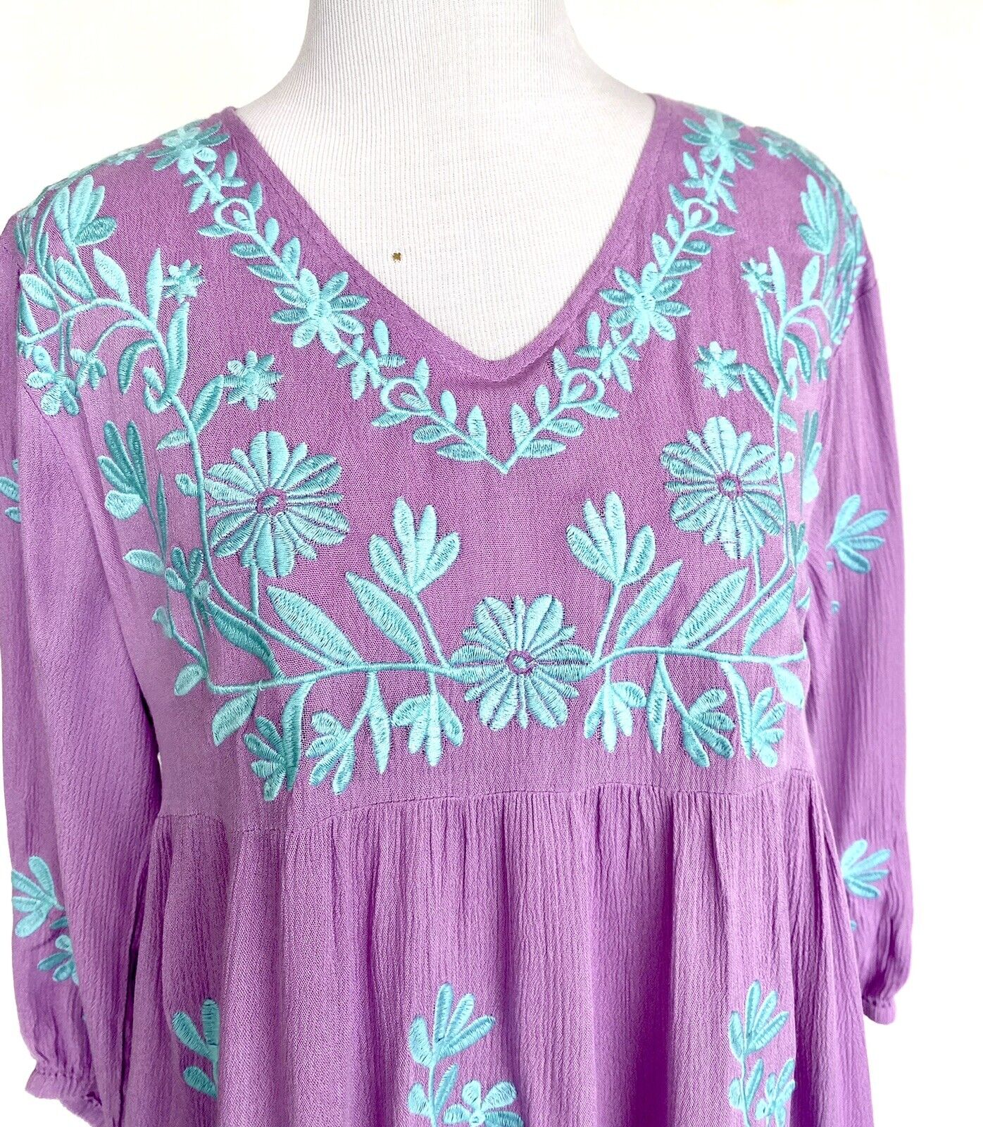 J Marie embroidered Madeline Dress size XS Retail $106 Price $65 Lilac Blue