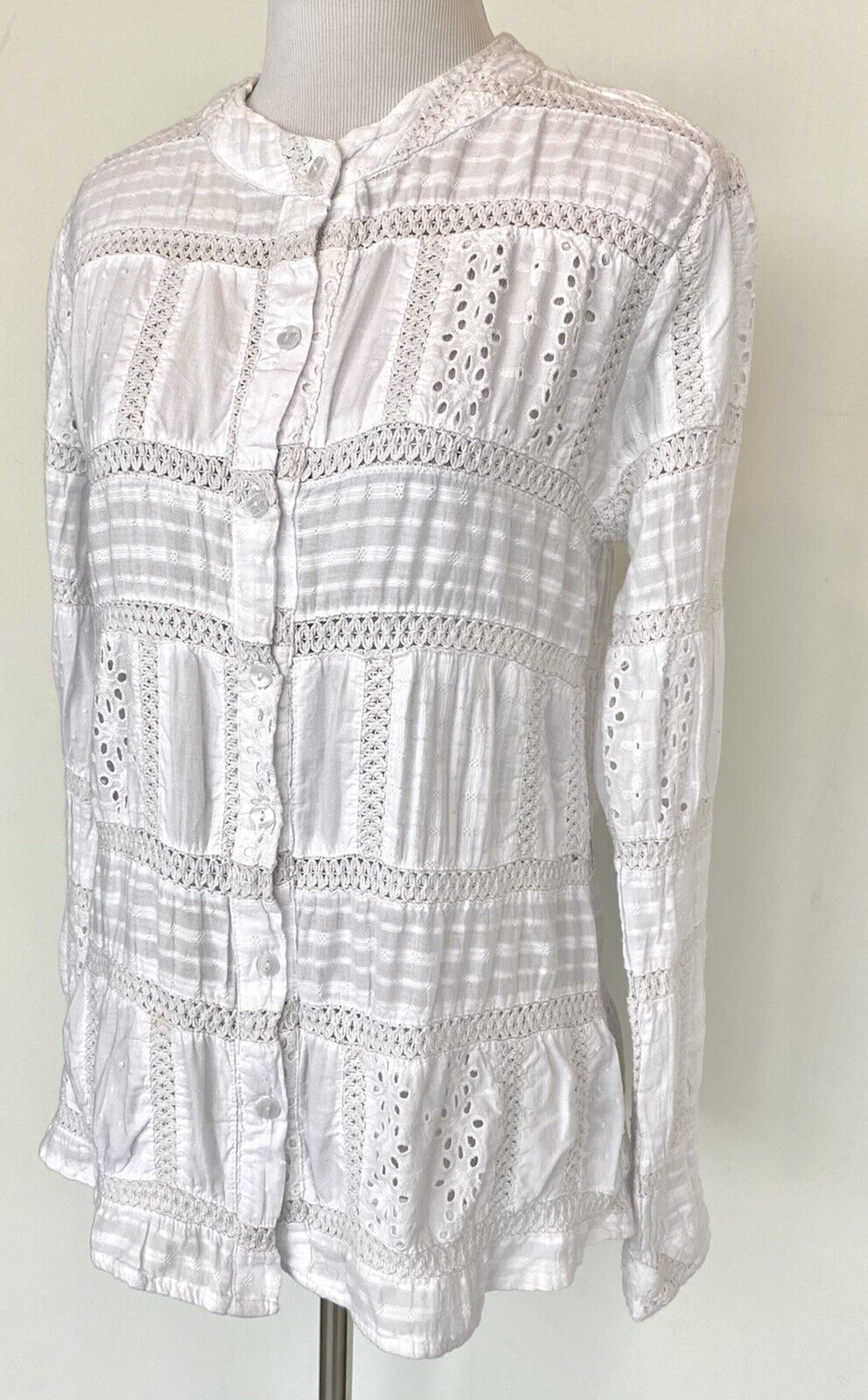 Sundance Dylan White LS Crochet Blouse. Retails $118 Price $48 NWT Size XS