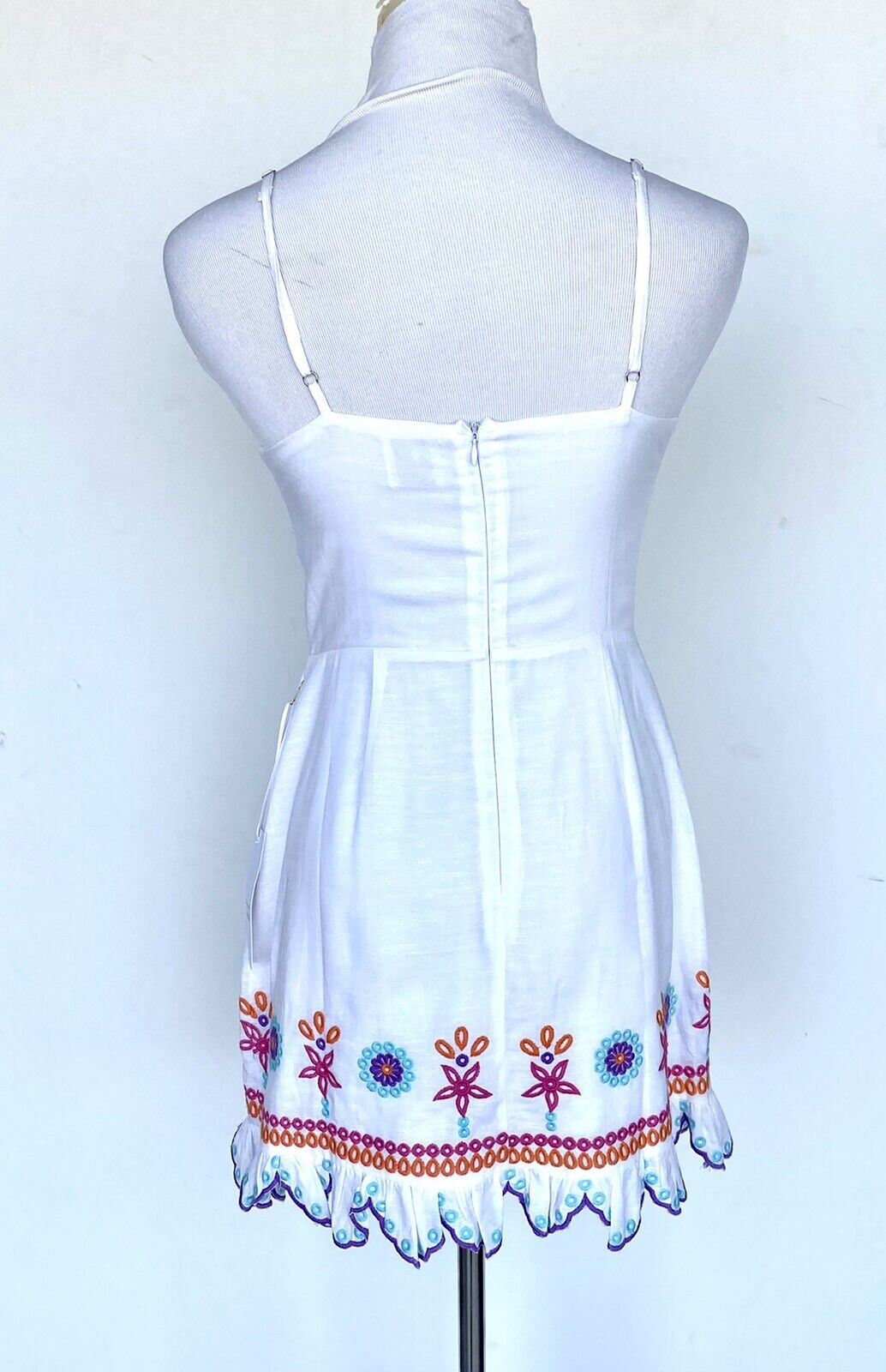J Marie White embroidered  Mila Dress size S Retail $88 Price $49 NWT