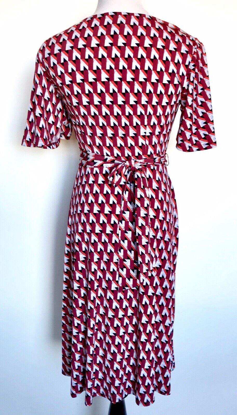 Donna Morgan Wrap Stretch Dress. Cranberry NWT Size 4  Retails $98 Price $54
