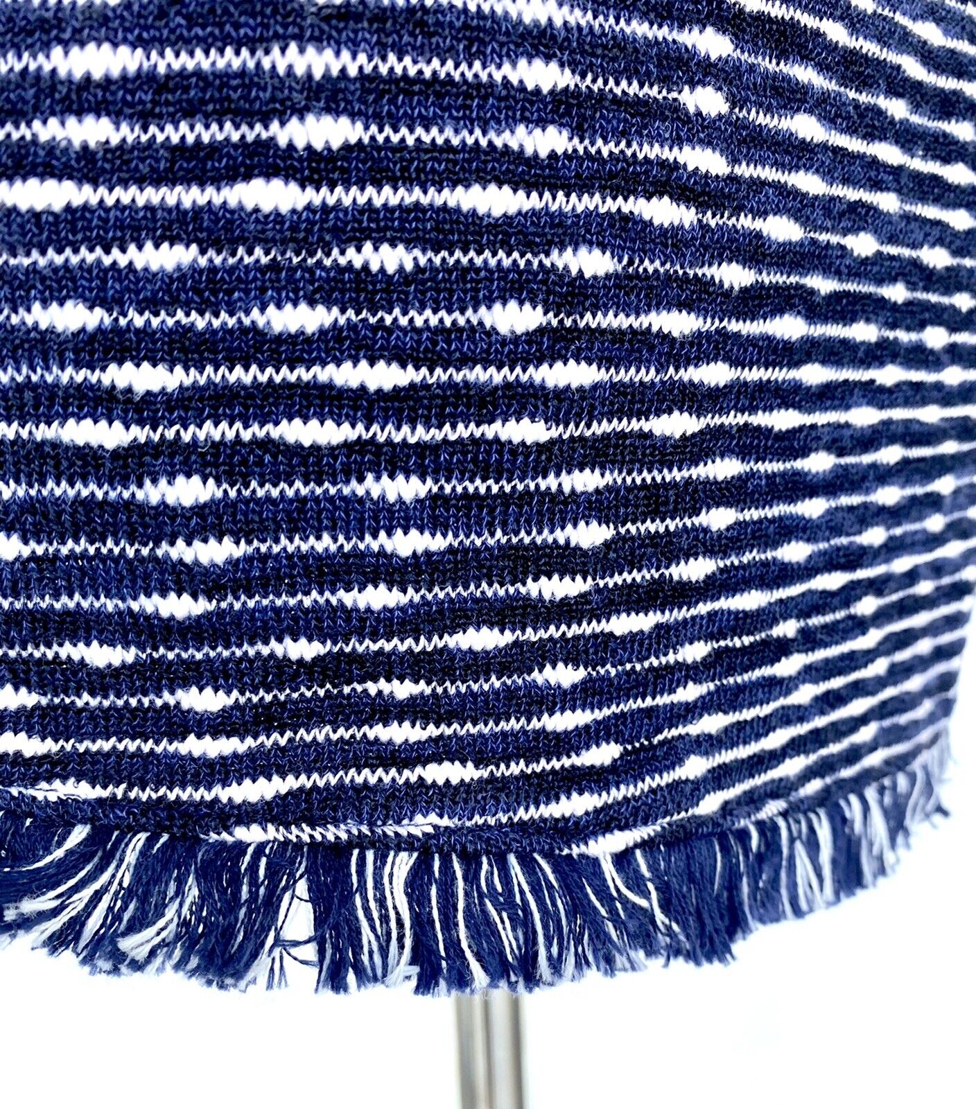 Emelia Navy white raw fringe hem Short sleeve knit top Price $38 XS NWT