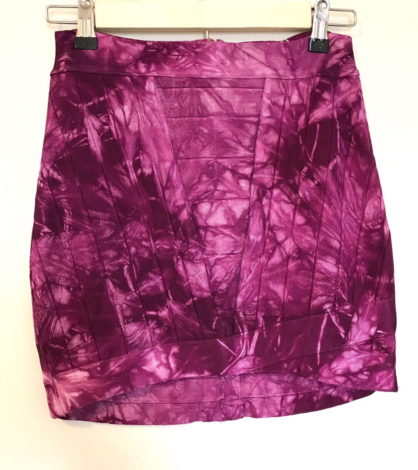 Stretta Bodycon Stretch Bandage Skirt. S. NWT Retails $240 Price $60