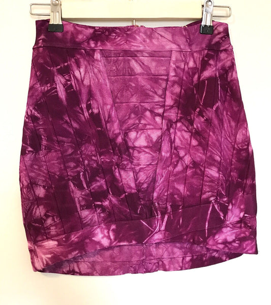 Stretta Bodycon Stretch Bandage Skirt. S. NWT Retails $240 Price $60