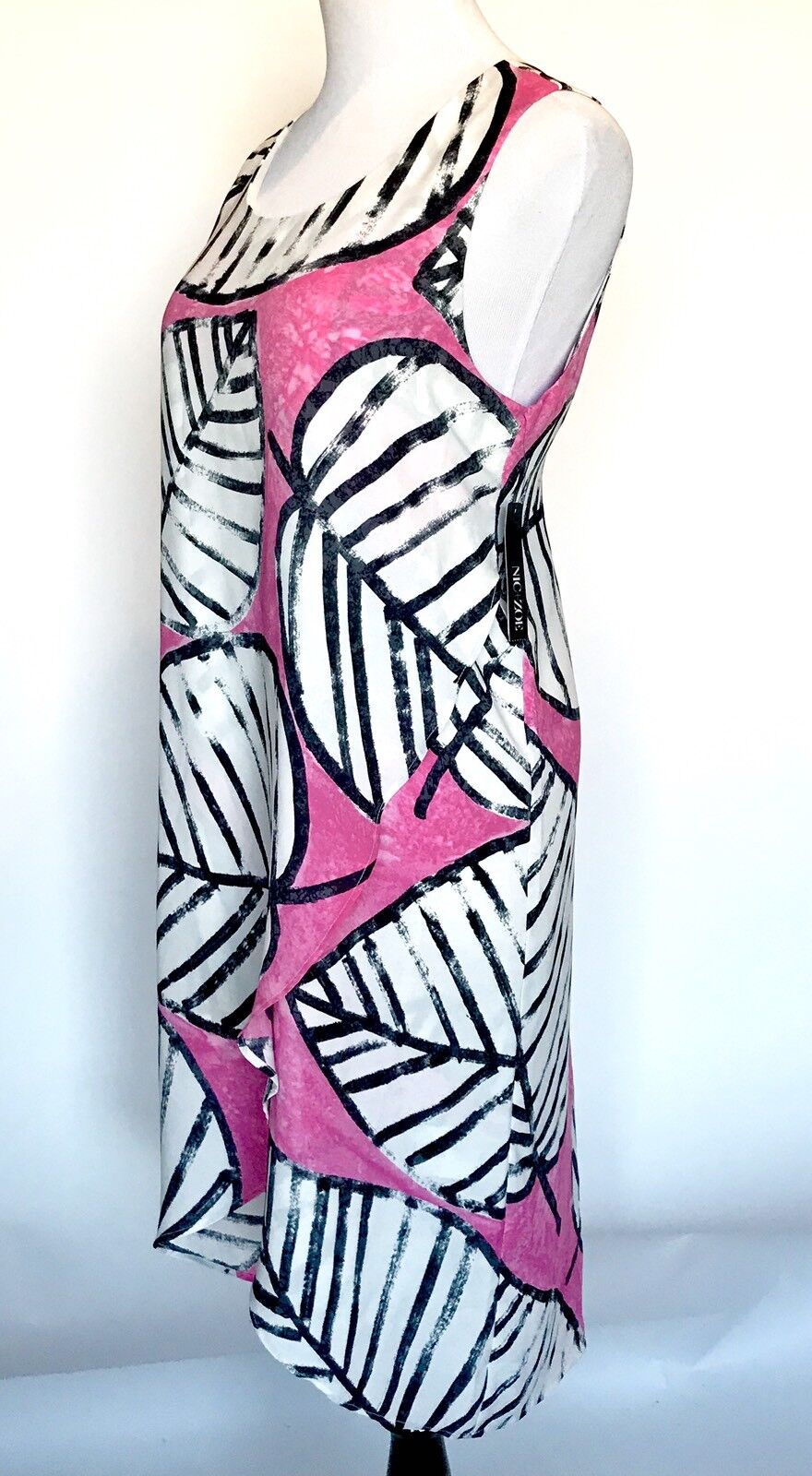 Nic + Zoe Leaves Wrap Dress. NWT Petite L Retail $188 Price $74.97 Pink White