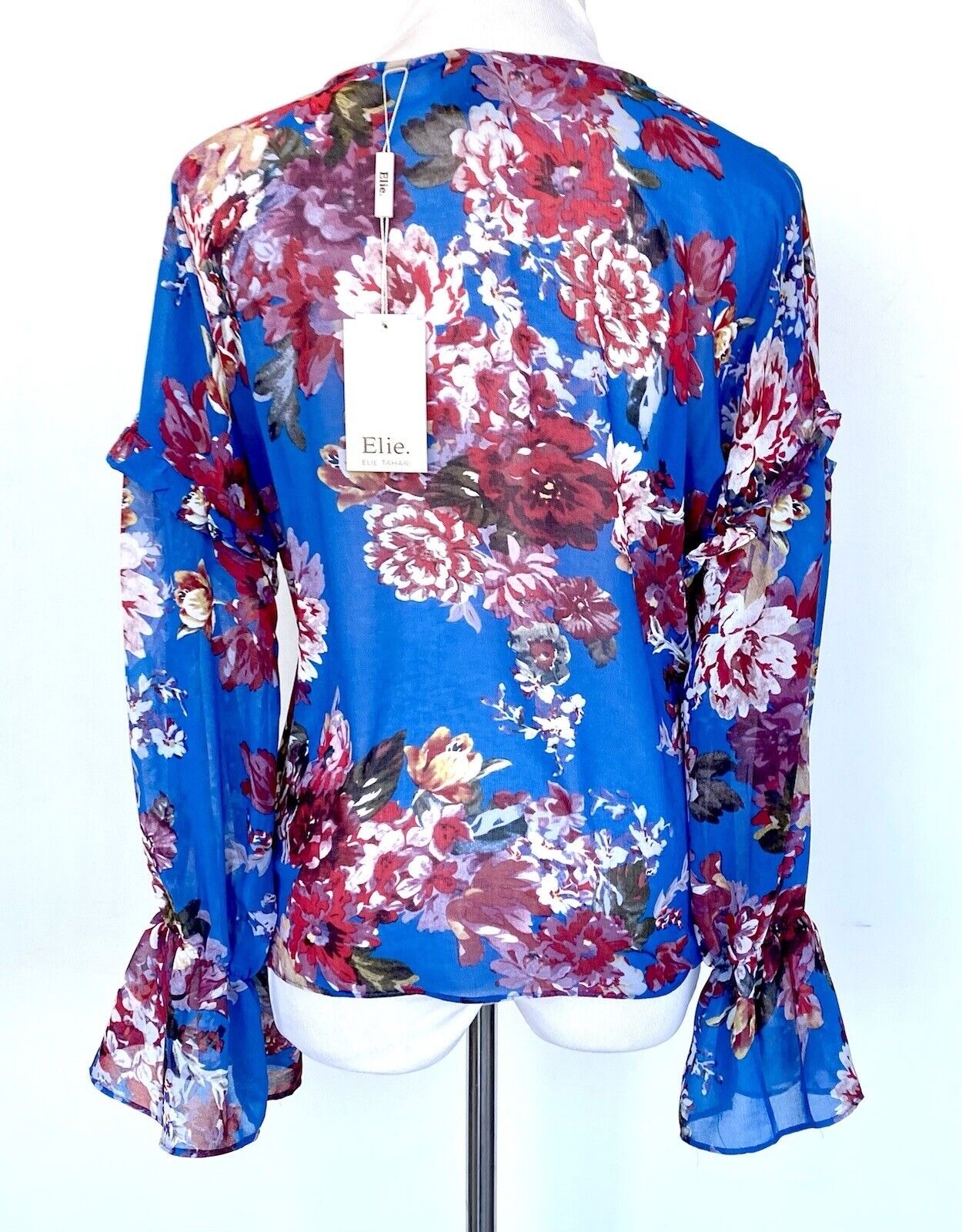 Elie Tahari Blue Red Blossom Blouse Retails $78 price $42 NWT Size XS Chiffon