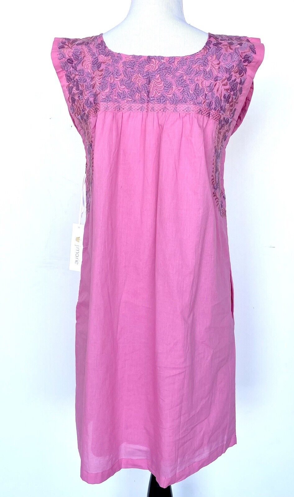 NWT J Marie embroidered Steph Dress size XS Retail $114 Price $65 Pink