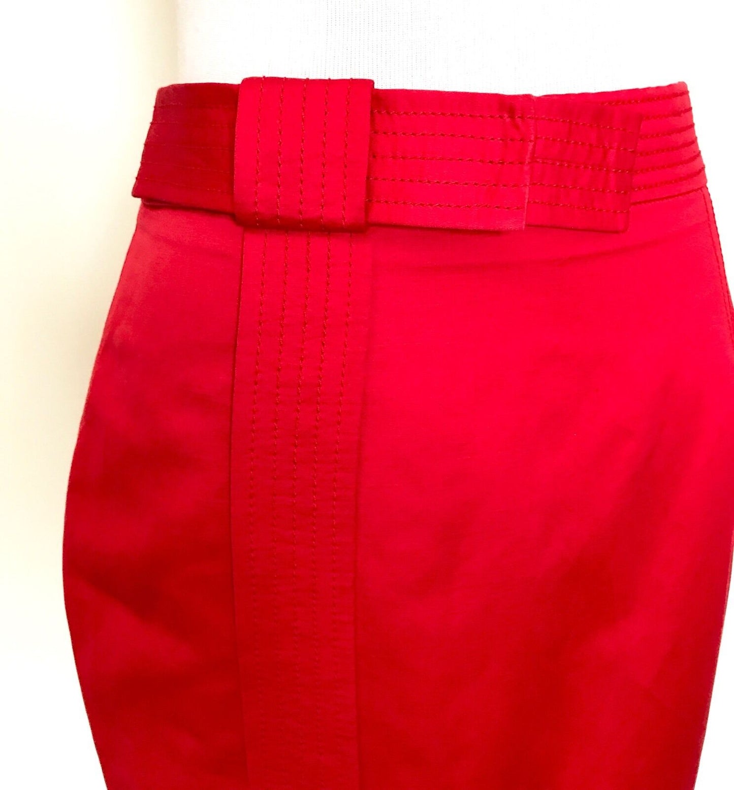 Carolina Herrera Red Straight Skirt NWT Retail $300 Price $149 Size 2