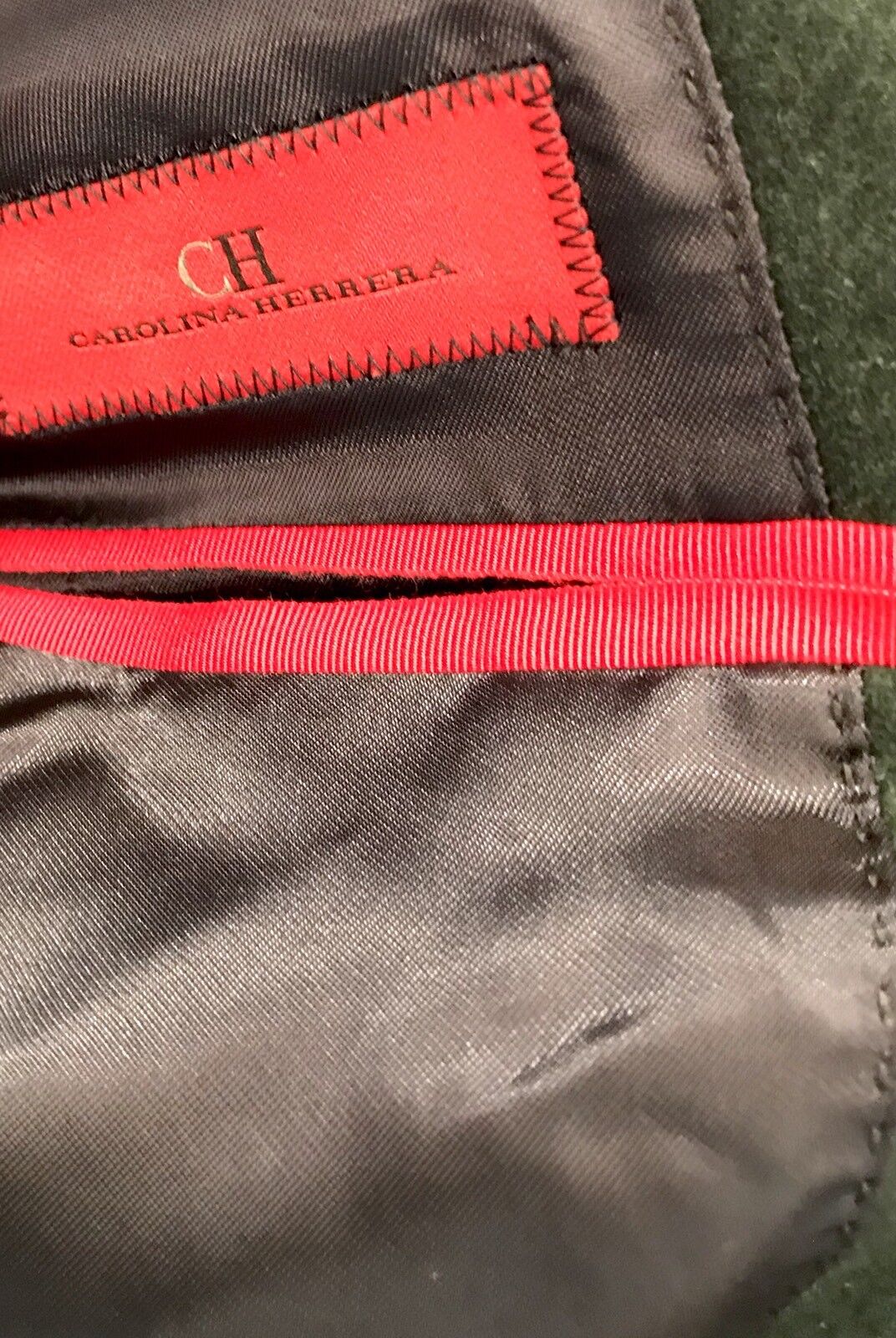 Carolina Herrera Dark Green Wool Coat. Retails $685 Price $285 NWT Size L