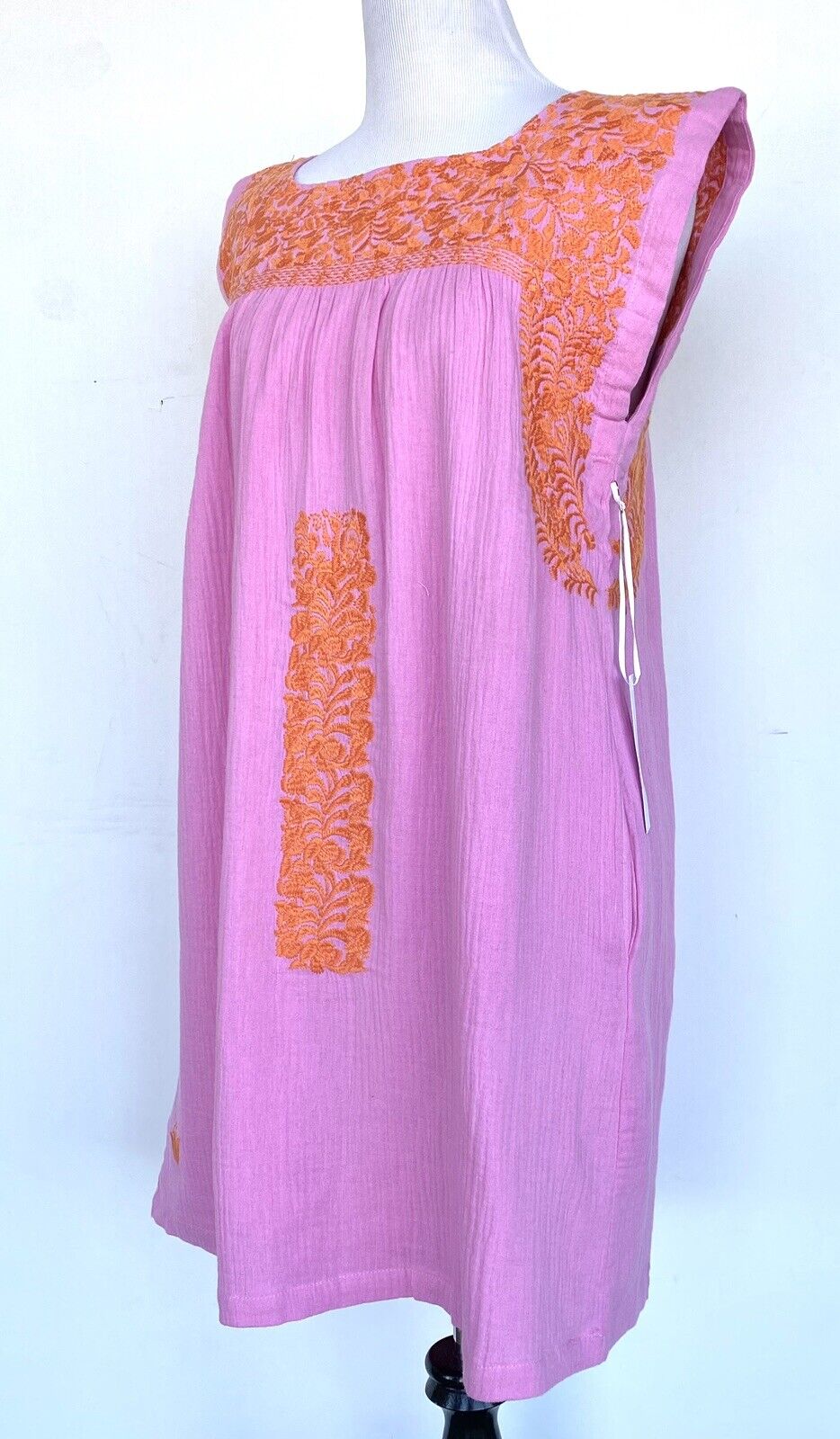 J Marie embroidered Rory Dress size XS Retail $116 Price $65 Cotton pink orange