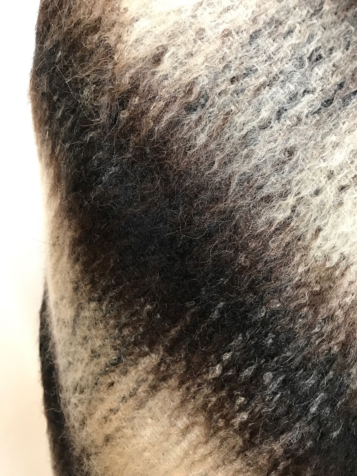 Carolina Herrera Mohair Skirt Brown & Cream NWT Retail $540 Price $225 Size 4