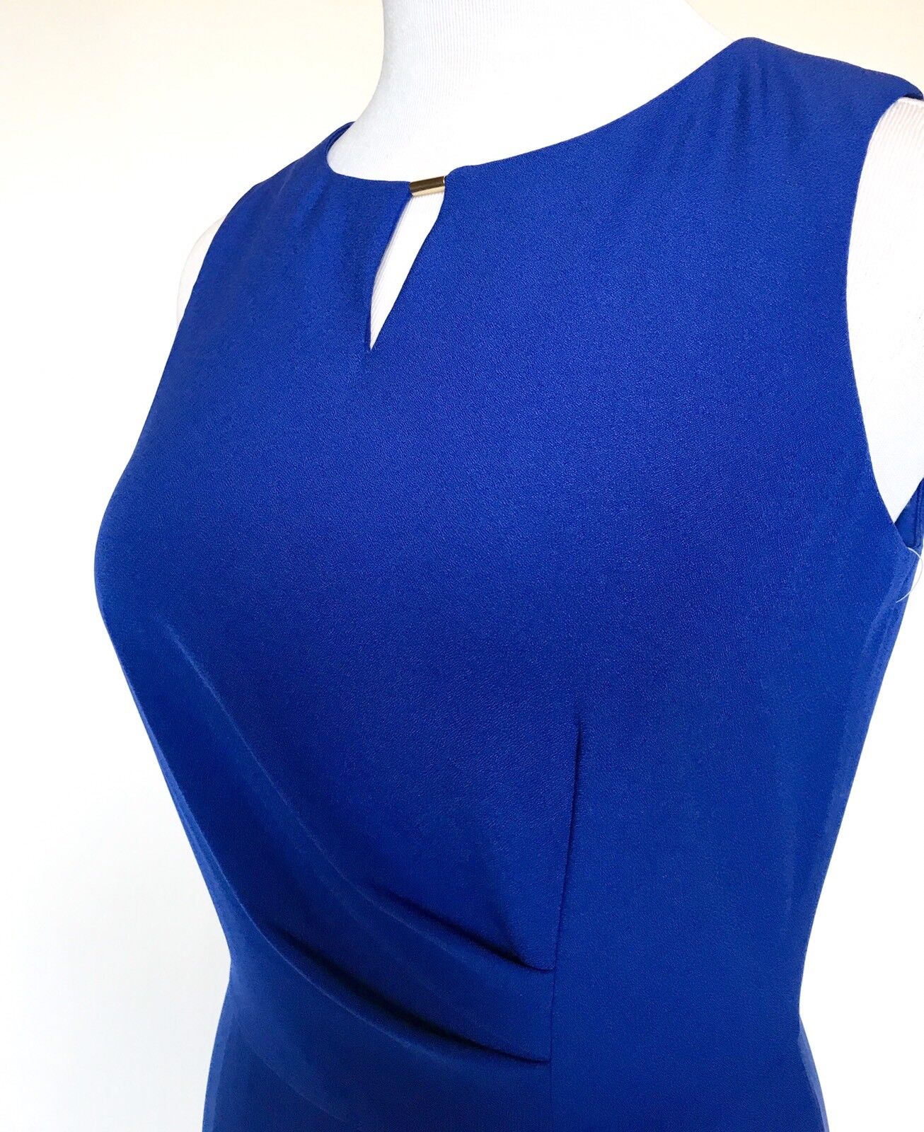 Tahari Arthur Levine Gold Bar Blue Wrap Dress. NWT Retail $128 Price $59 Size 6