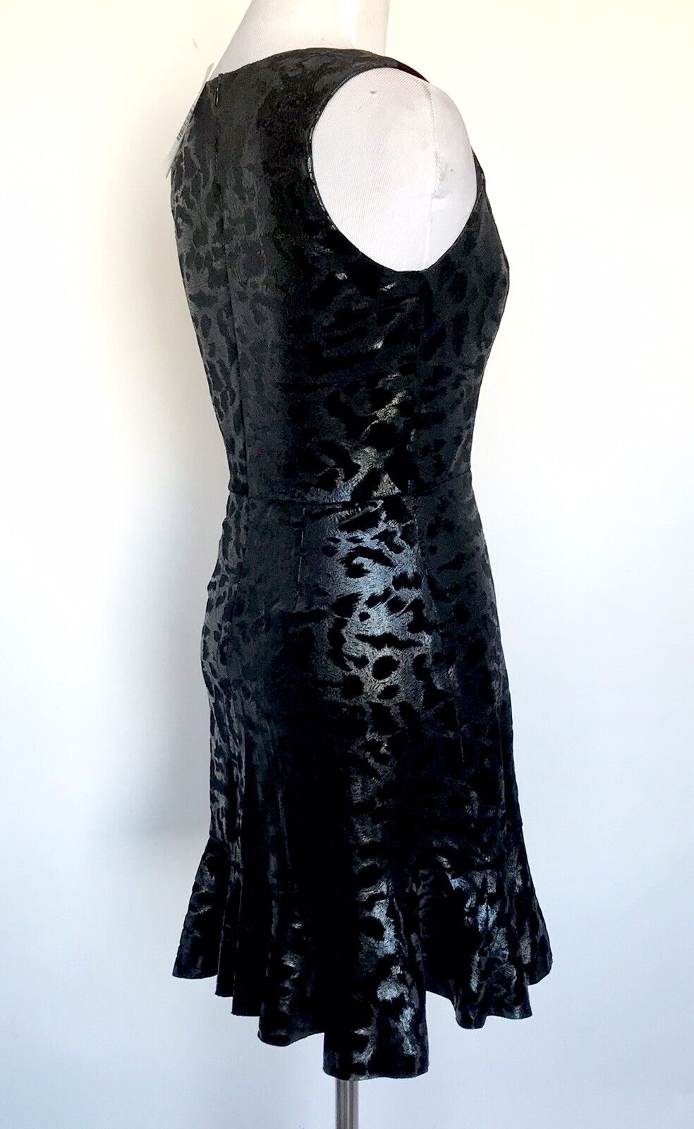 Aqua NWT Dress Black Velvet Ruffle Skirt Stretch Dress XS Retail $88 Price $42