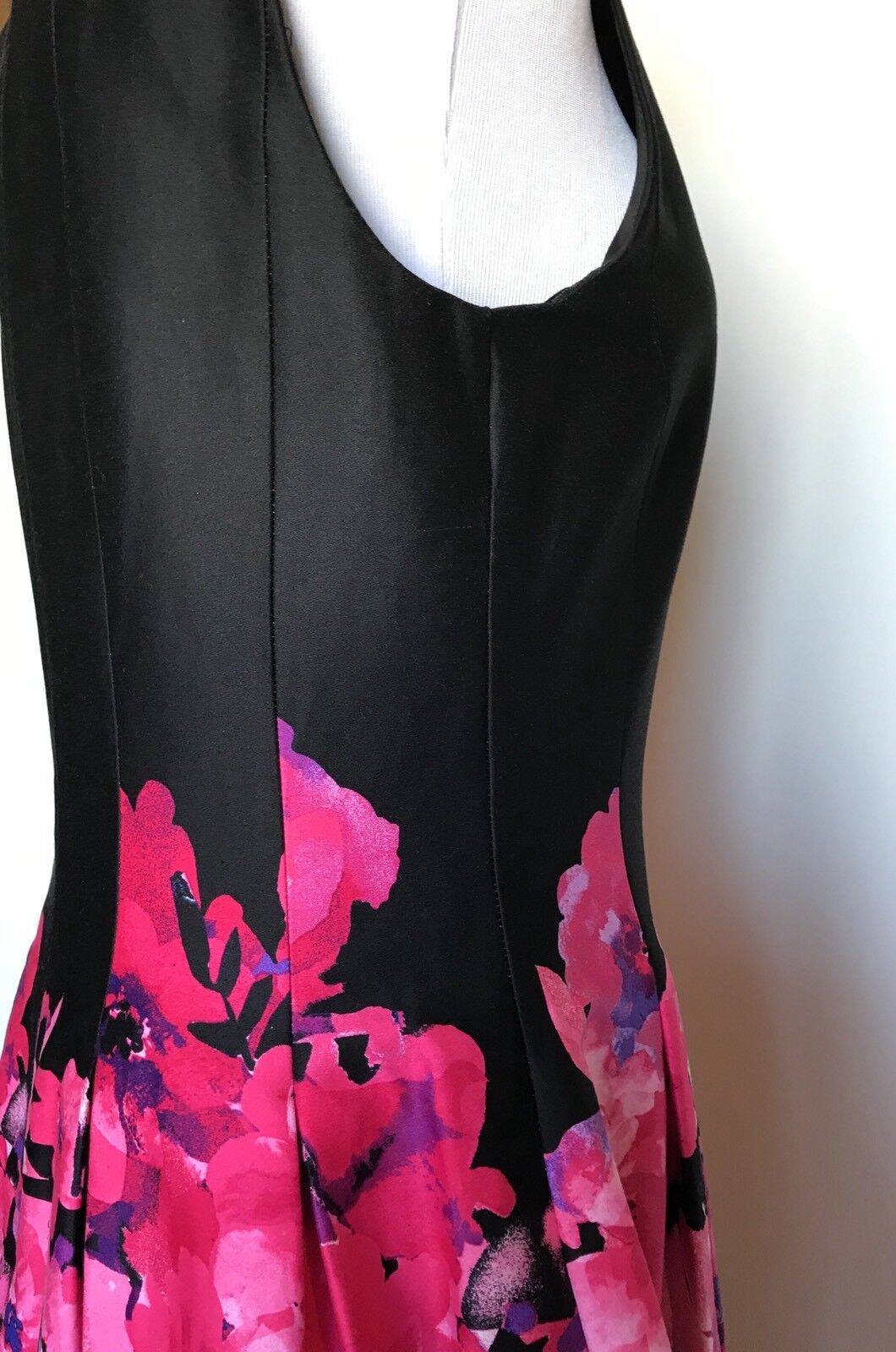 Chetta B Black& Pink Floral Dress. Size 8 Retails $98 Price $58 NWT