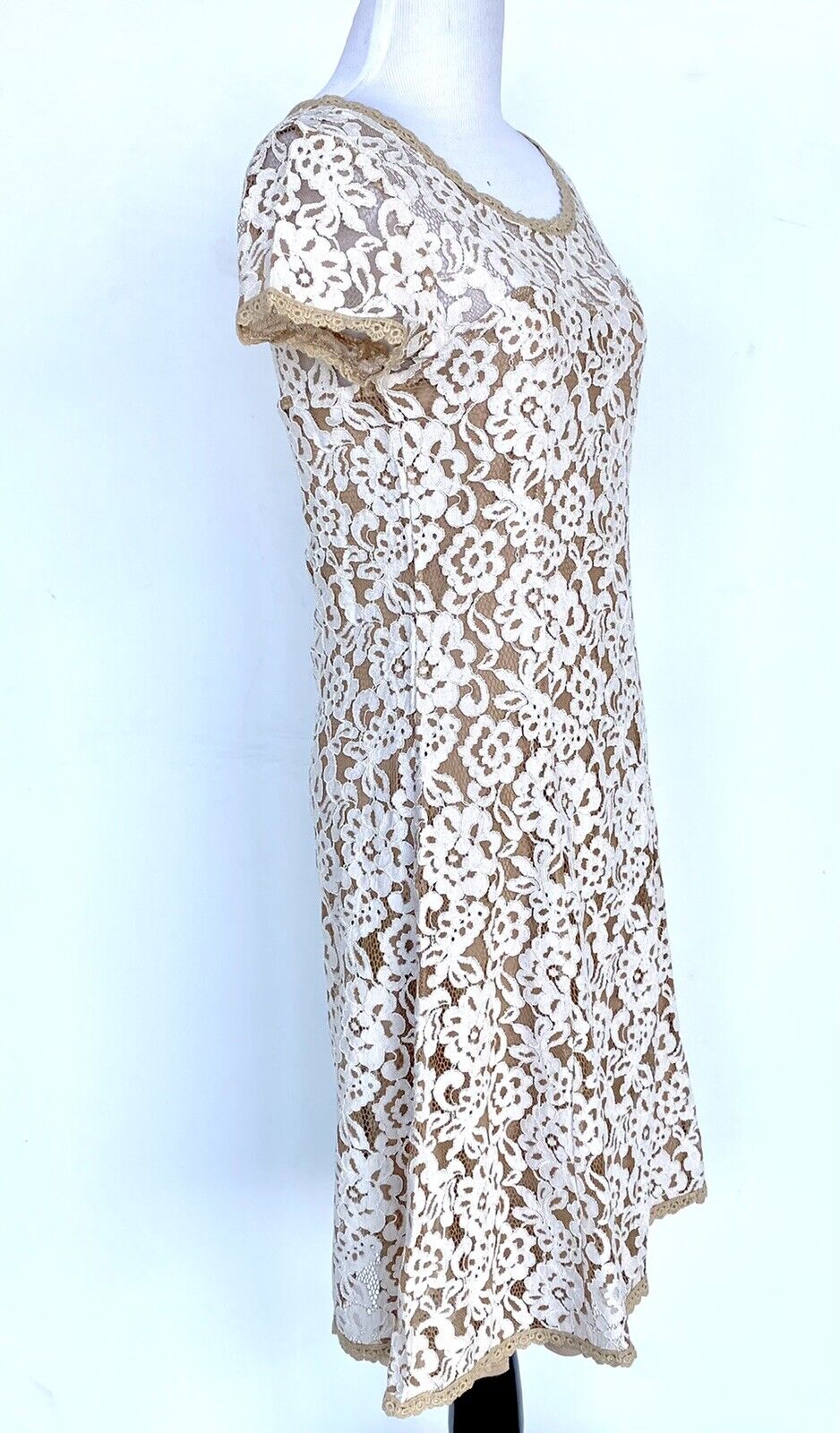 Sundance Sweetheart Lace Dress Retails $148 Price $79 Sz XS NWT Tan/ Beige