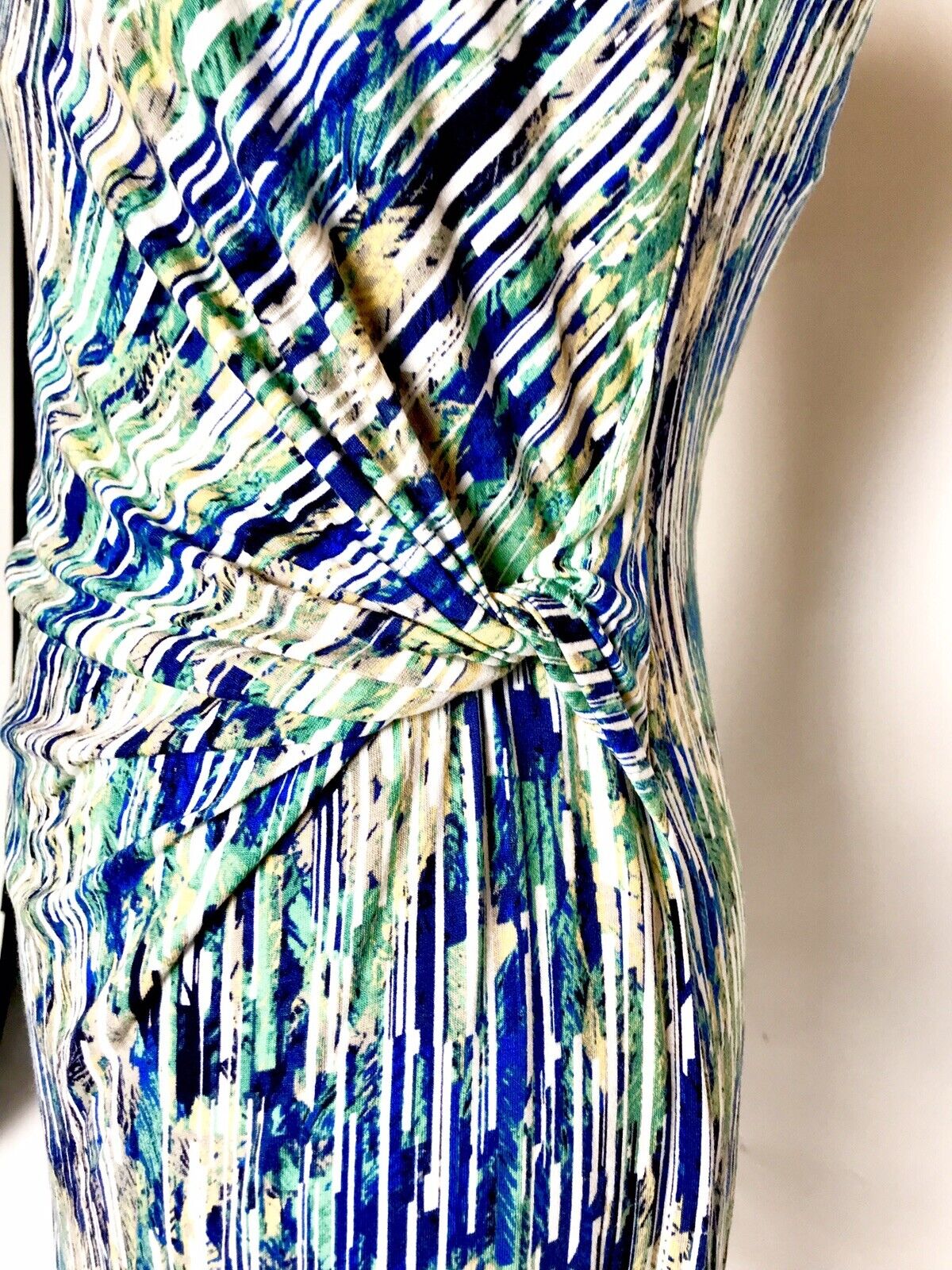 Nic + Zoe Twist Stretch Dress. NWT Size PP ( XSP)Retail $168 Price $69