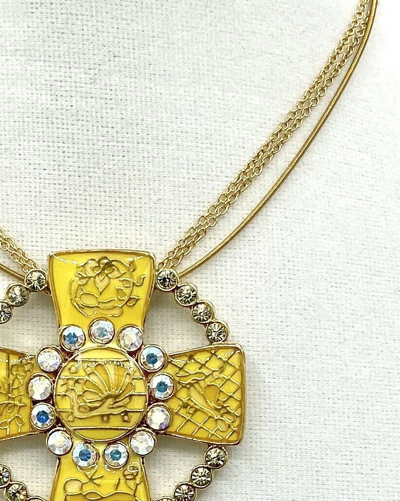 Pilgrim Jewelry Genuine Swarovski Crystal Enameled Necklace 14 Ct Gold Plate $17