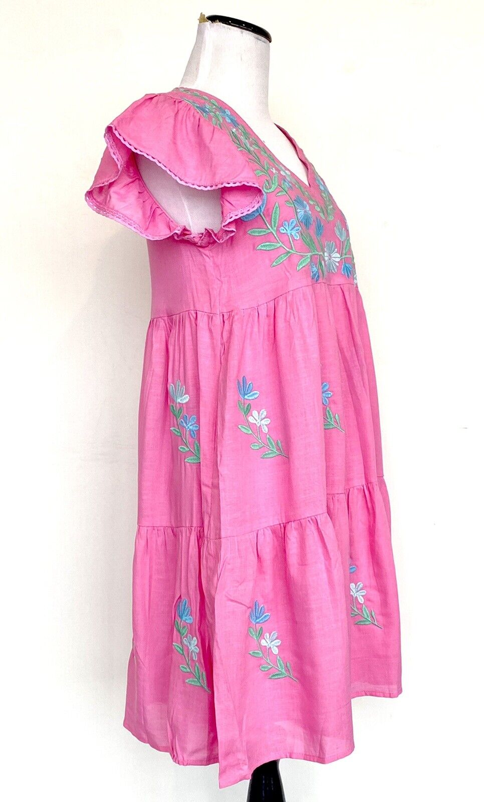 NWT J Marie embroidered Linen Mix Malia Dress size XSmall Retail $118 Price $69