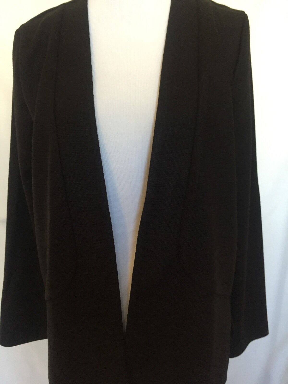 TAVI Black Open Formal Or Casual Jacket Woven Fabric NWOT SIZE S. PRICE $26