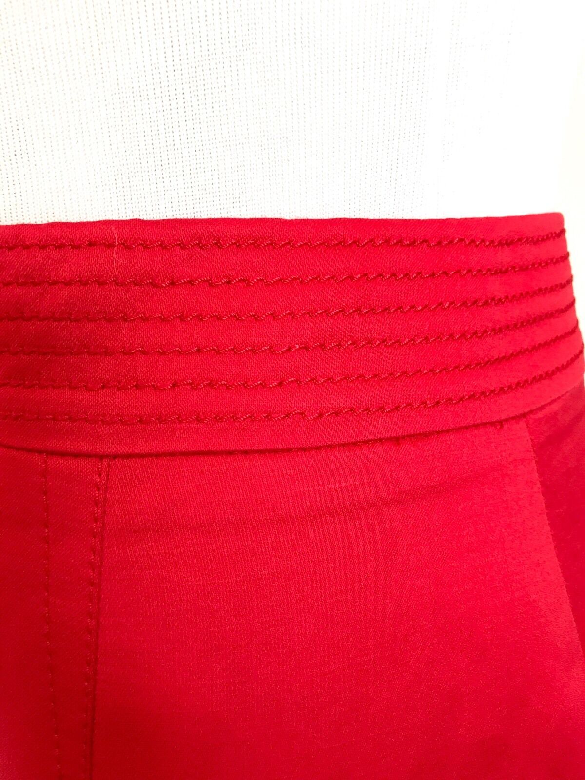 Carolina Herrera Red Straight Skirt NWT Retail $300 Price $149 Size 2