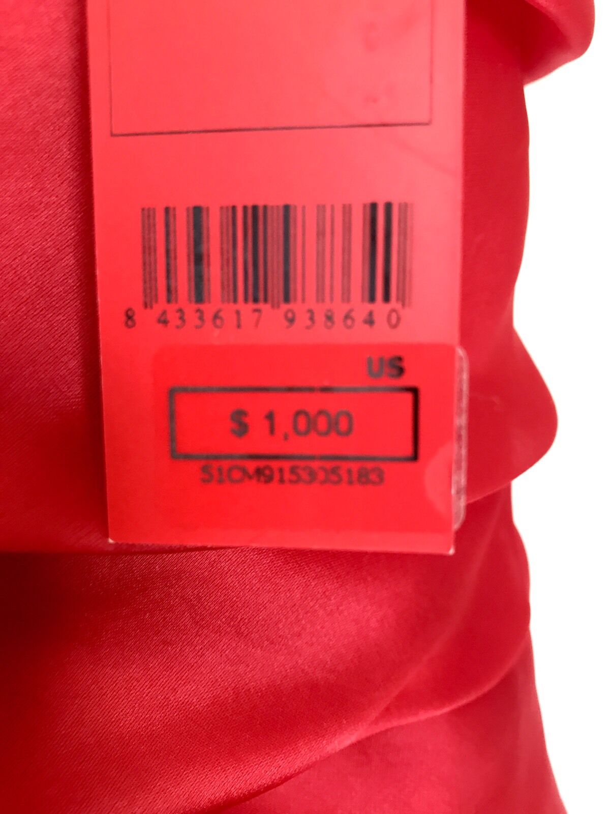 Carolina Herrera Red Silk Formal Dress. Retails $1000 NWT Price $398 Size 2