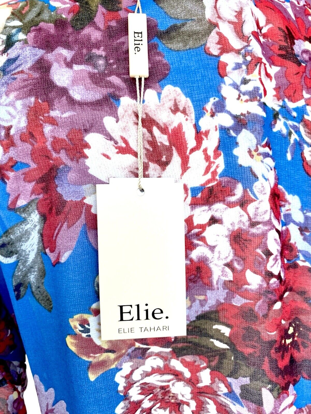 Elie Tahari Blue Red Blossom Blouse Retails $78 price $42 NWT Size XS Chiffon