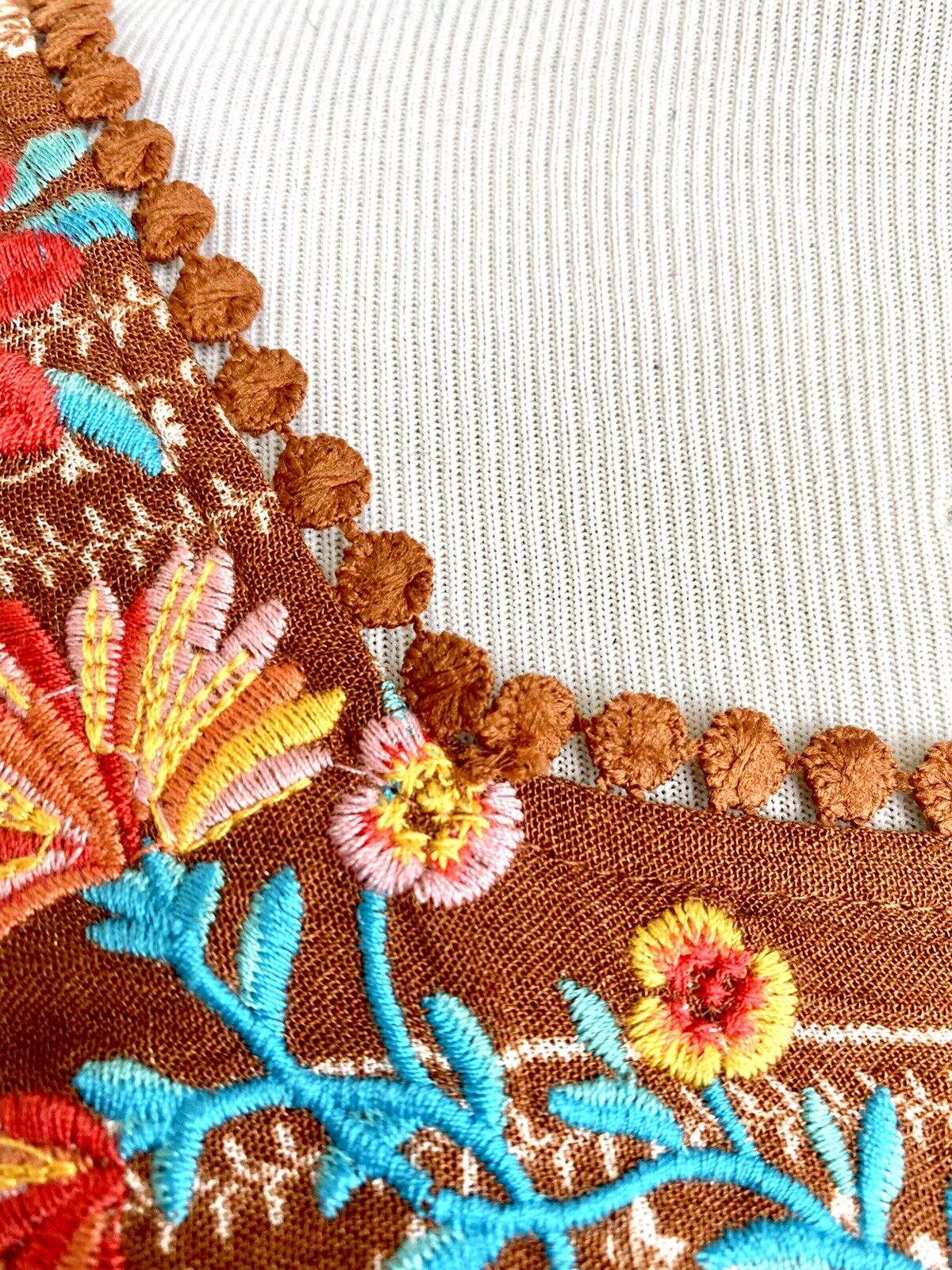 Savanna Jane tan brown embroidered top Retail $65 Price $39 Size S