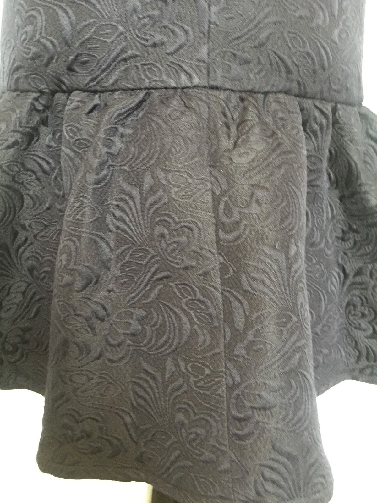 SALE Tavi Clothing Dark Blue Damask Dress. Ruffle Hem Size M $22