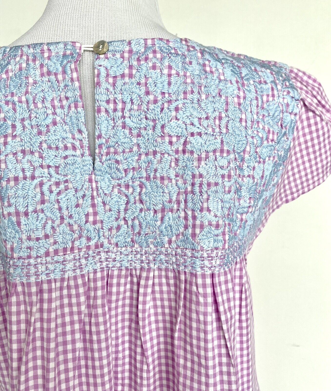 J Marie embroidered Gingham Angelina Dress size XSmall Retail $114 Price $65