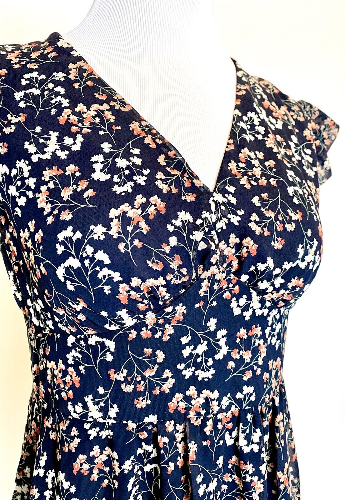 Aqua Floral Print Knee-Length Party Dress. Size S Retails $88 Price $34.NWT