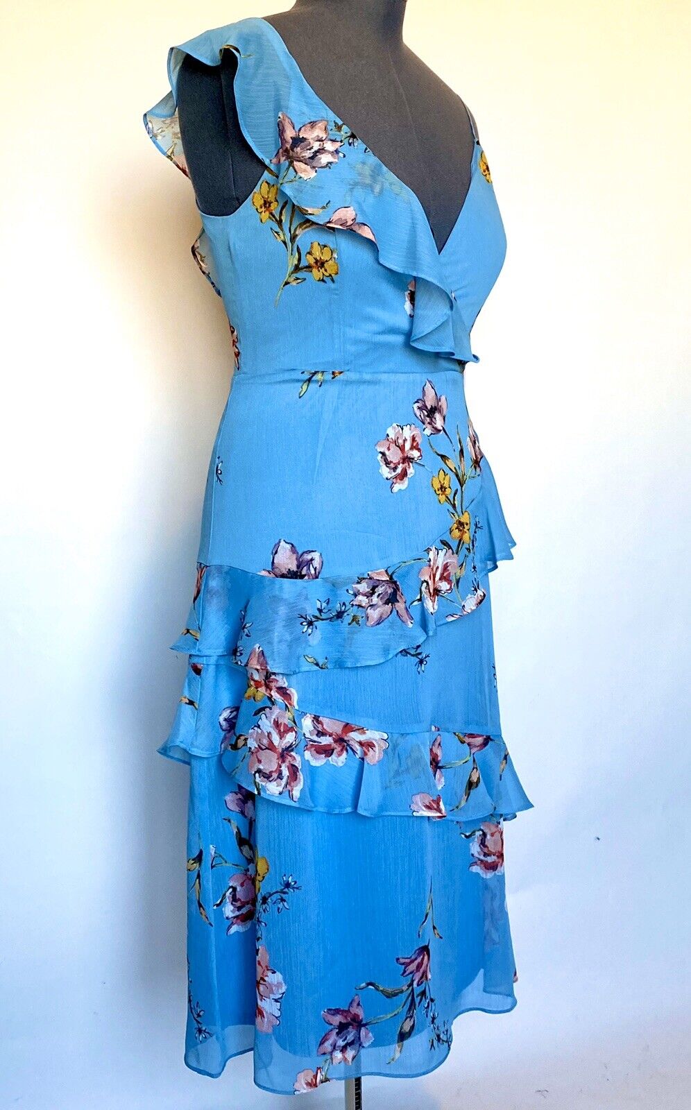AVEC LES FILLES NWT  Floral Ruffle Dress. Retail $148 Price $58 Size 10