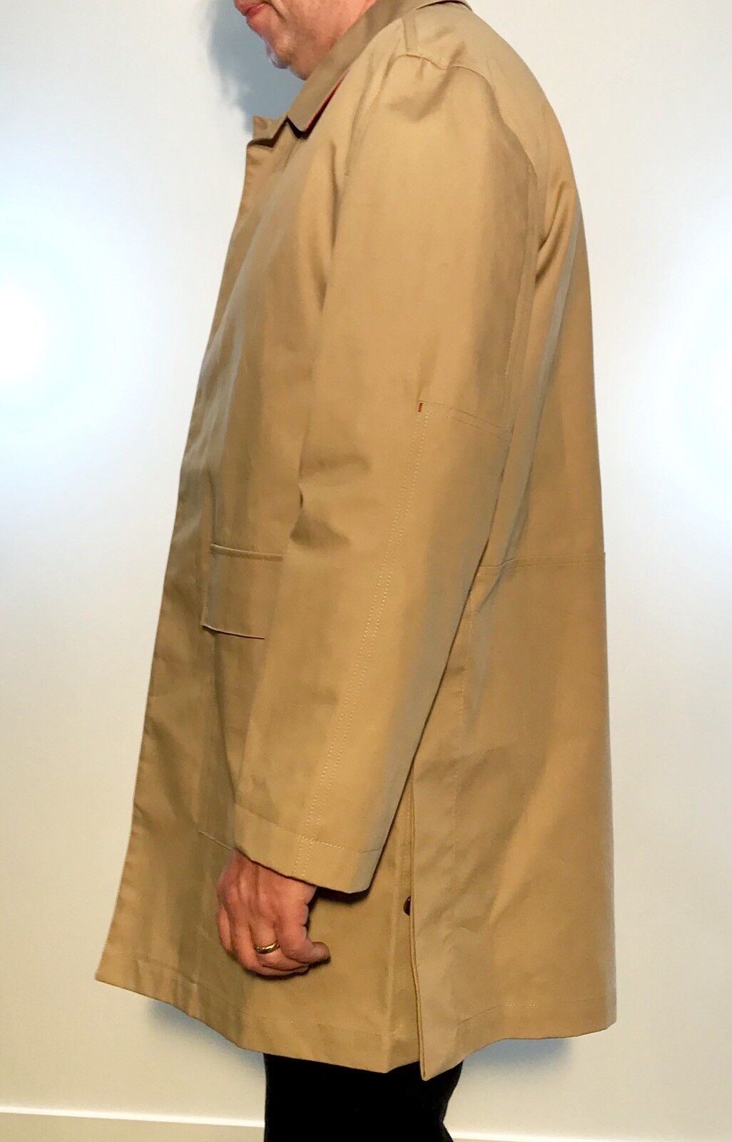 Carolina Herrera Khaki Tan Raincoat . Retails $760 Price $360 NWT Size L