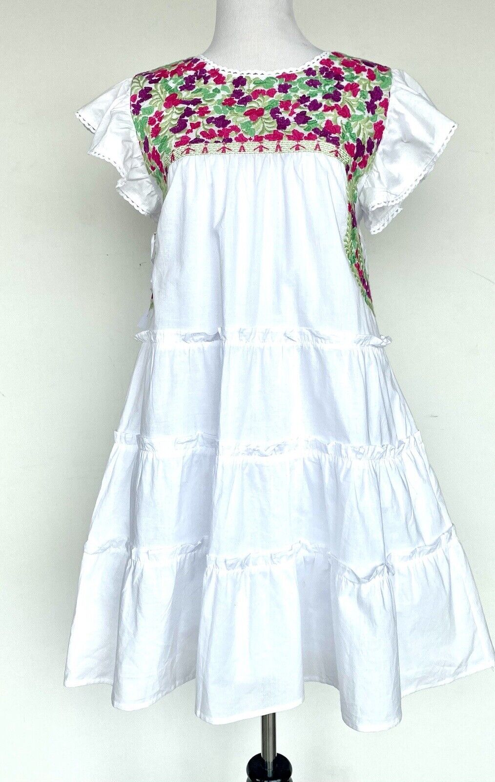 NWT J Marie embroidered Tiered Maria Dress size Medium Retail $124 Price $72