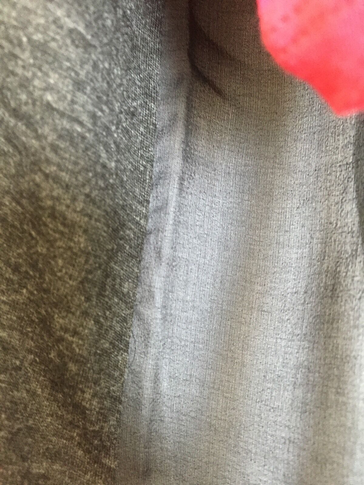 Kenzie Gray And Red Chiffon Back Top. NWT Retail $39 Price $22 Small