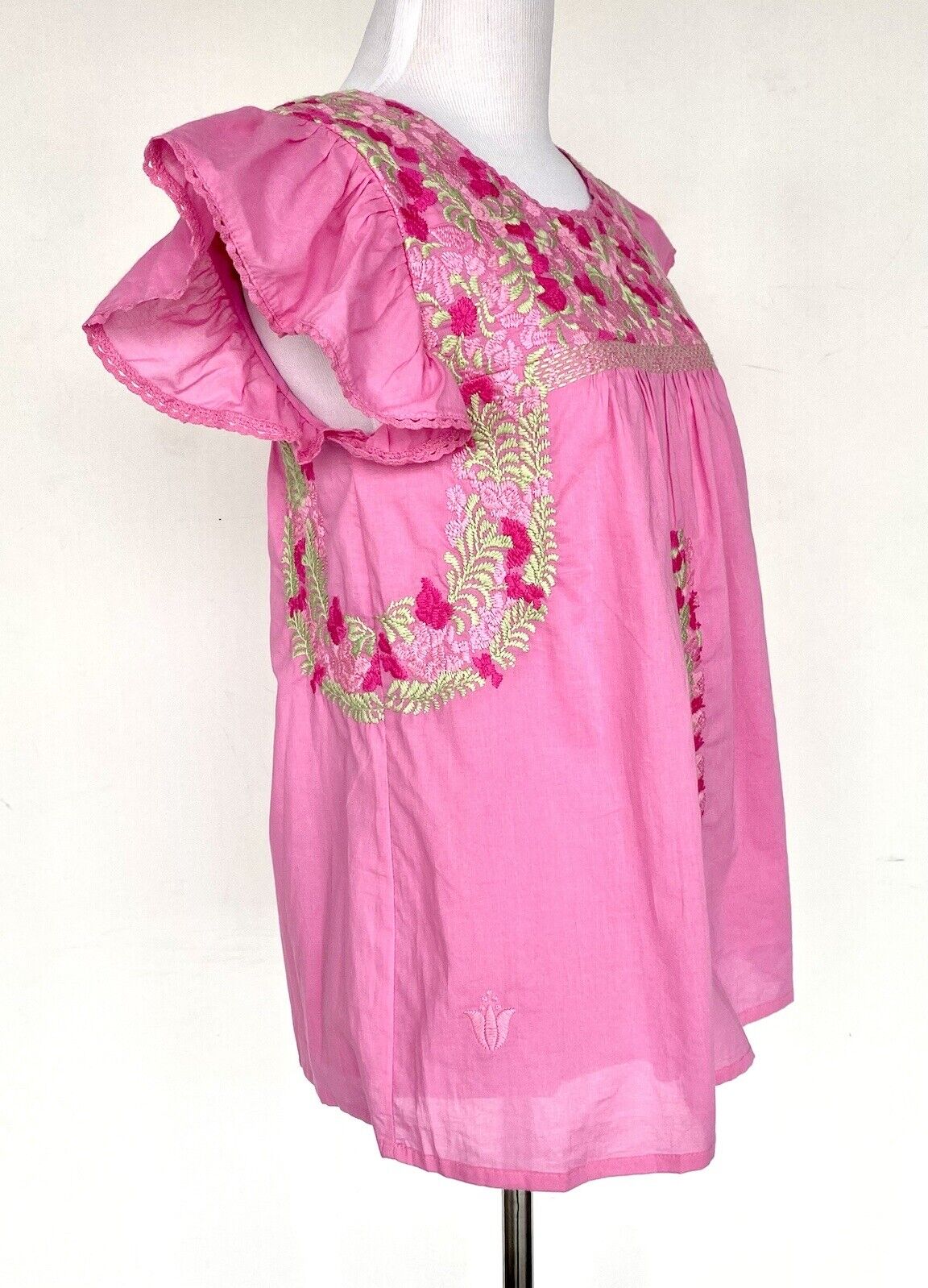 NWT J Marie embroidered Kehlani Top size XS Retail $106 Price $53 pink