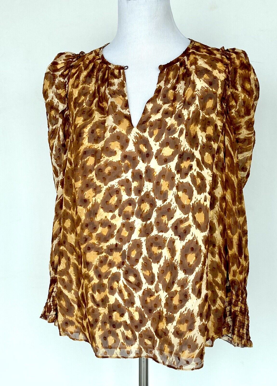 Kate Spade 100% Silk Animal Print Blouse NWT Retail $328  Price $115 Size S