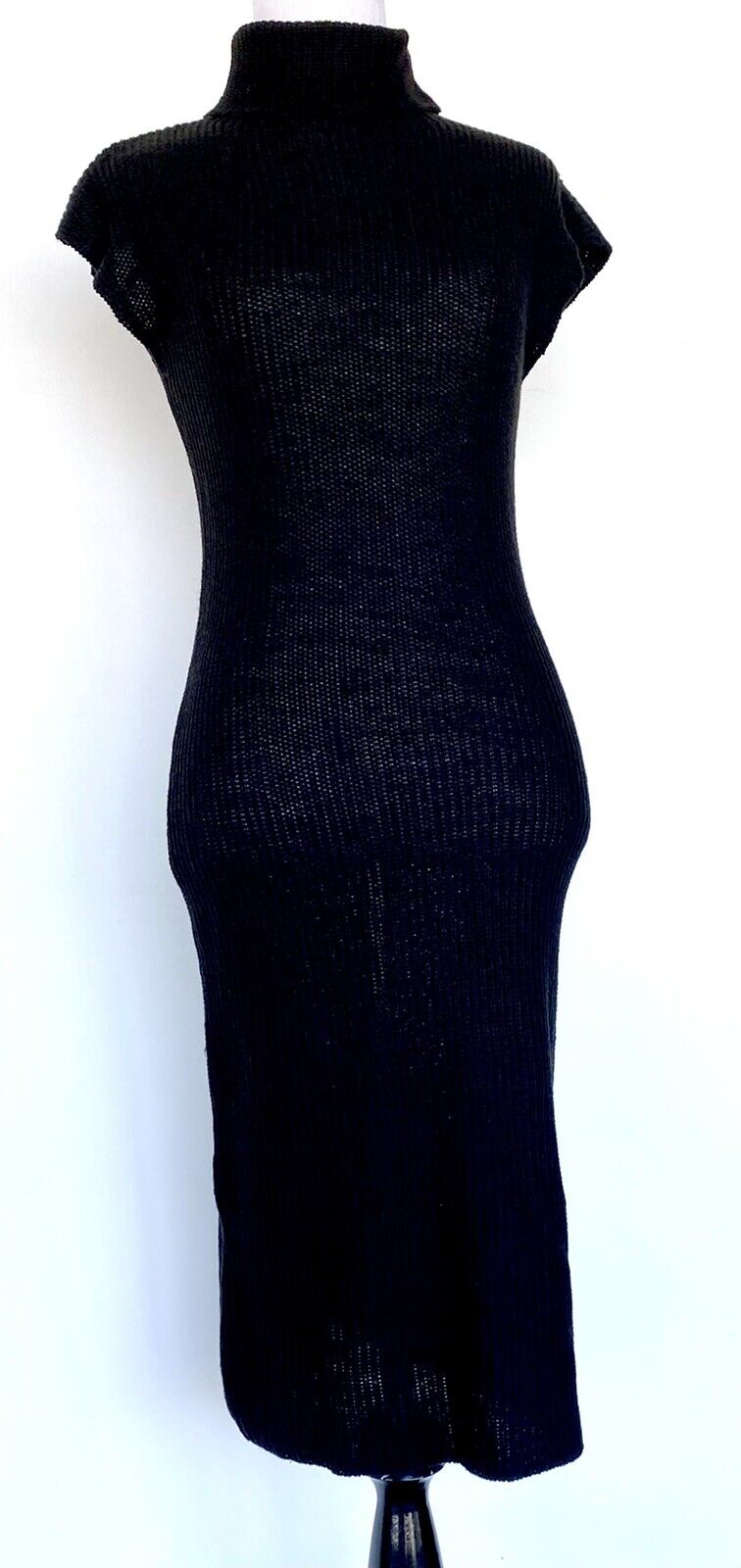 Max Studio Knitted Cap Sleeve MIDI Dress Size S Retails $118 Price $66 NWT