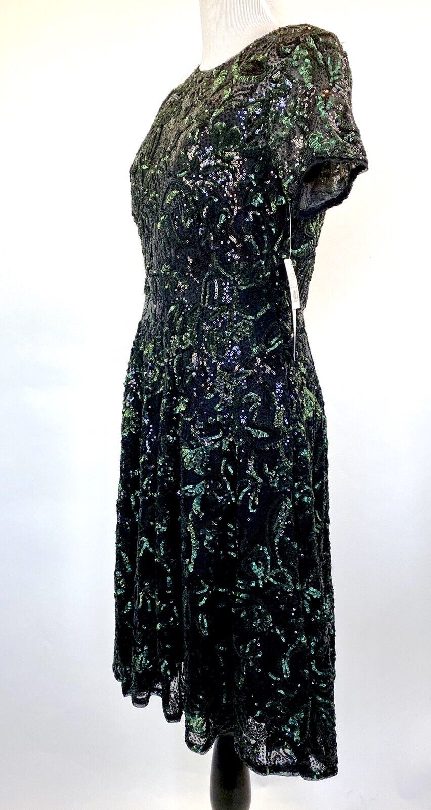 Aidan mattox Jaquard Green Black Bead Cocktail Dress Sz 2 Retail $295 Price $$98
