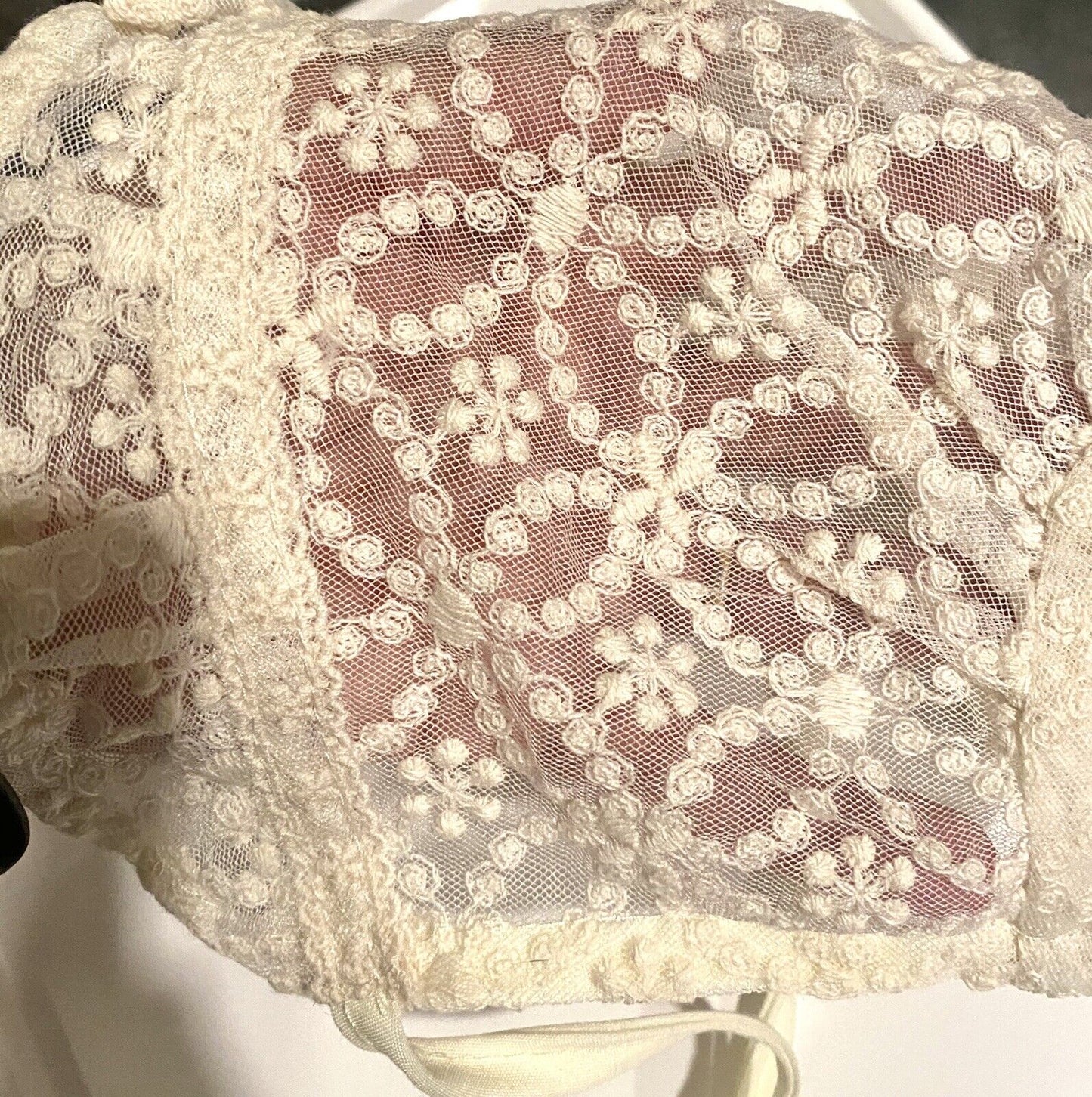 Antique Vintage Style Cream Lace Bonnet Baby Girl. One Size Price $15