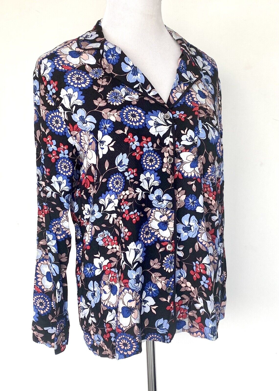 Beltaine Floral Black Piped Edge Blouse Retail $148 Price $38 S NWT