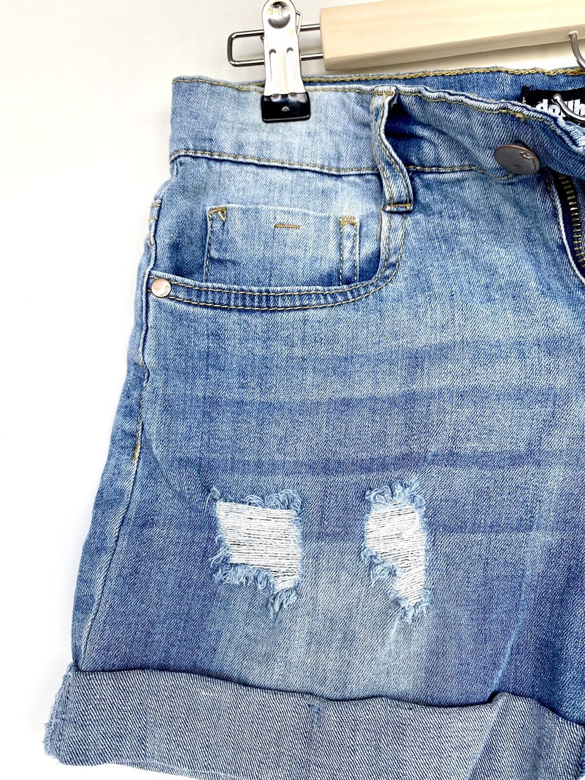 Dollhouse cut off rolled cuff shorts $39 Size 25 Distressed NWT