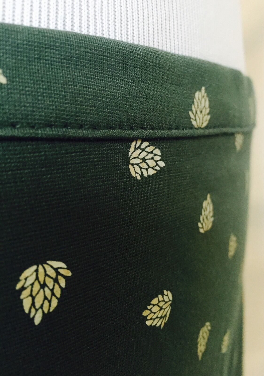 Titis Clothing Vintage Style Green A Line Skirt NWT Size M Price $29